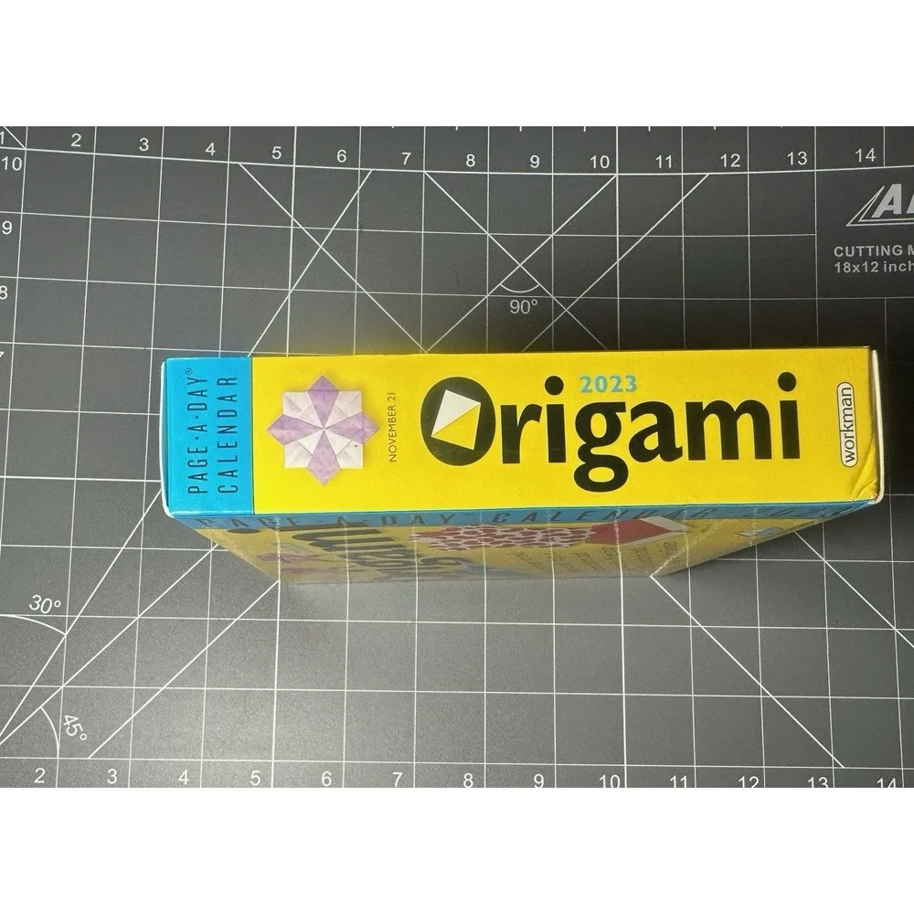 Origami Page-A-Day Calendar 2023: More Than 250 Projects to Fold (Calendar) NEW